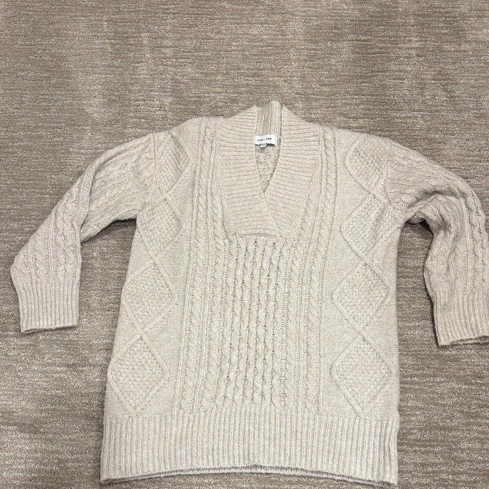 John & Jenn light gray V-neck sweater. Extra small.